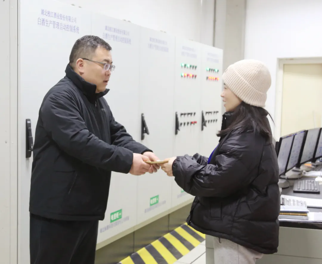 640 (1).webp (3).png 640 (1).webp (3).png